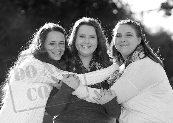 5V3B9506bw