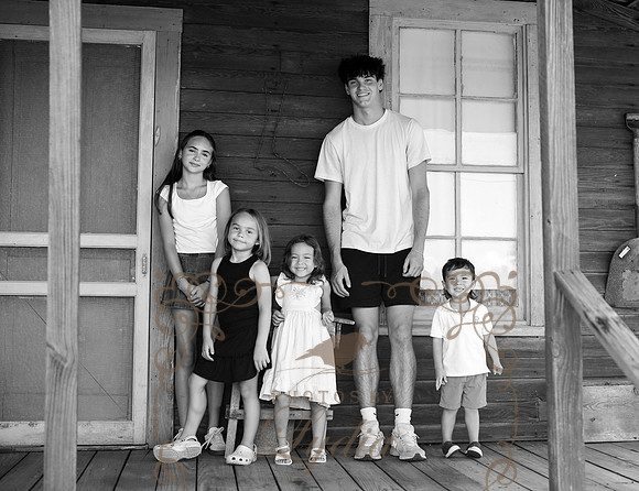 Family-9692bw