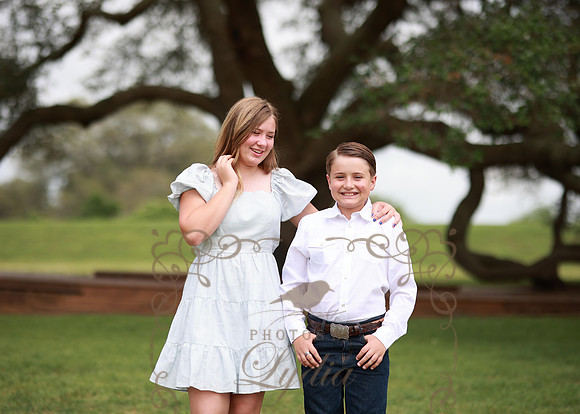 Family-0534