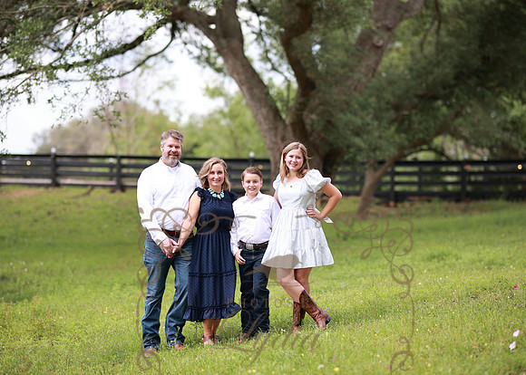 Family-0643