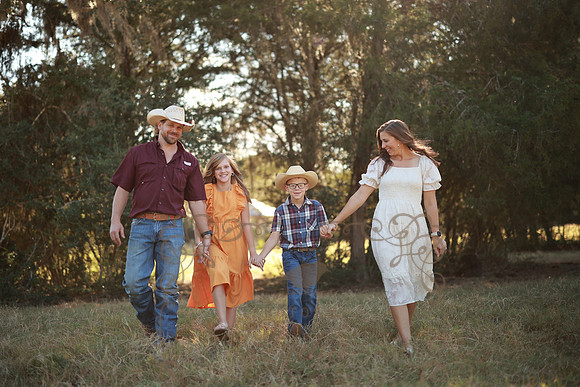 Family-4547