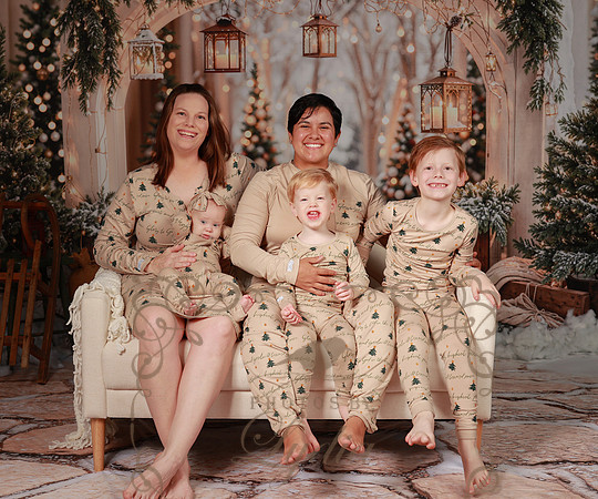 Family-6009