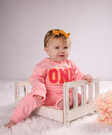 Ella-8710