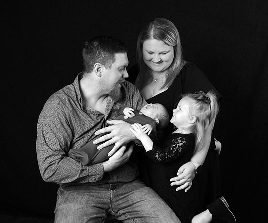 Brady-2057bw