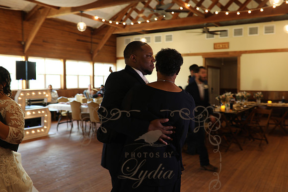 Reception Candids (41)
