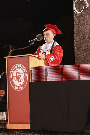 Graduation (172)