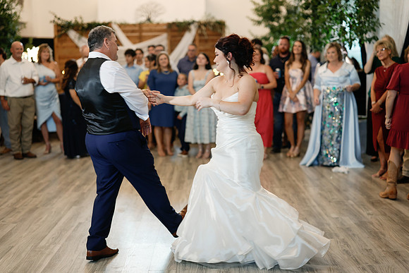 Dancing-128