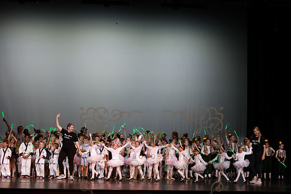 Grand Finale & Awards (99)