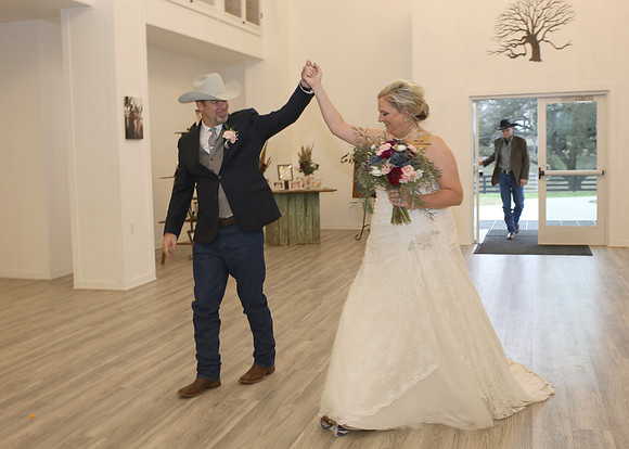 Reception Candids (17)