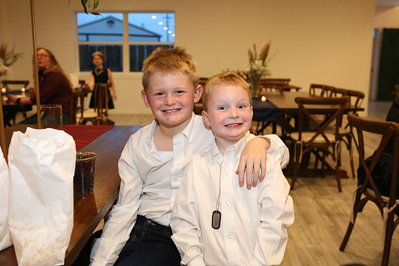 Reception Candids (43)
