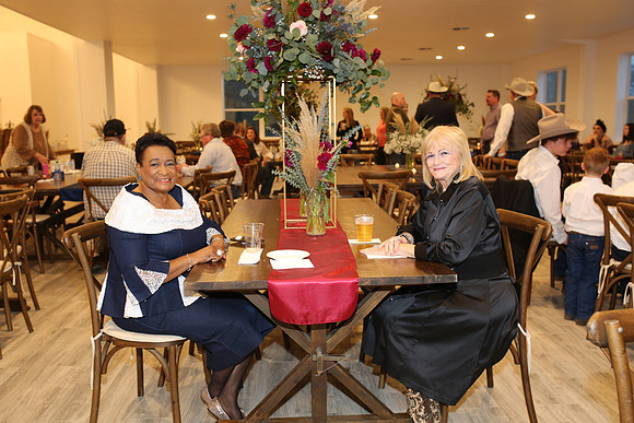 Reception Candids (44)