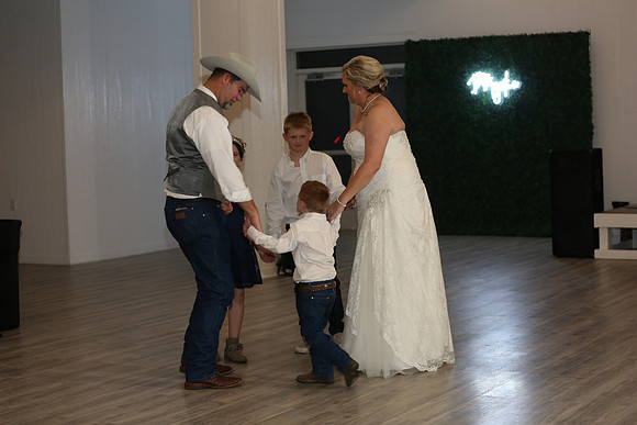 Reception Candids (83)