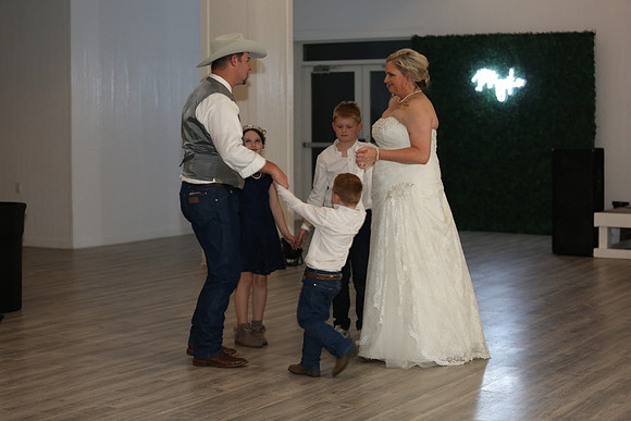 Reception Candids (84)