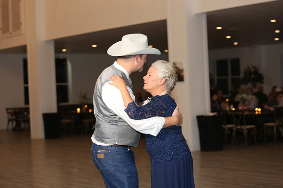 Reception Candids (91)