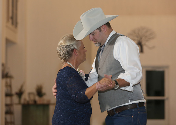 Reception Candids (99)
