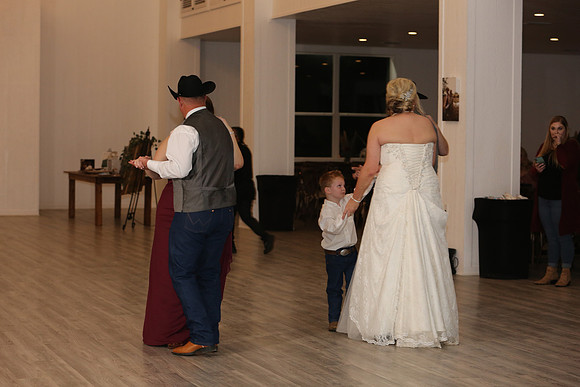 Reception Candids (105)
