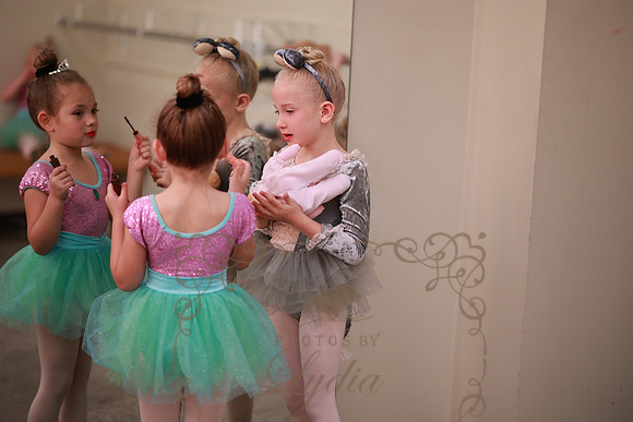 Back Stage (15)