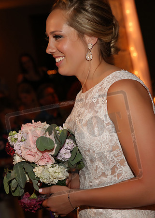 Bouquet & Garter (4)