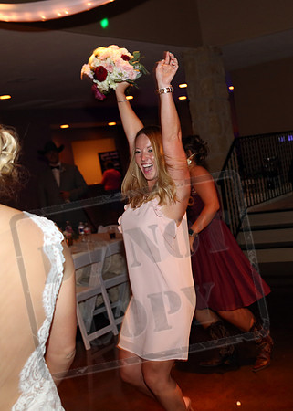 Bouquet & Garter (8)