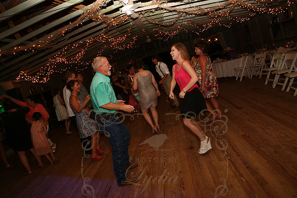 Reception Candids (104)