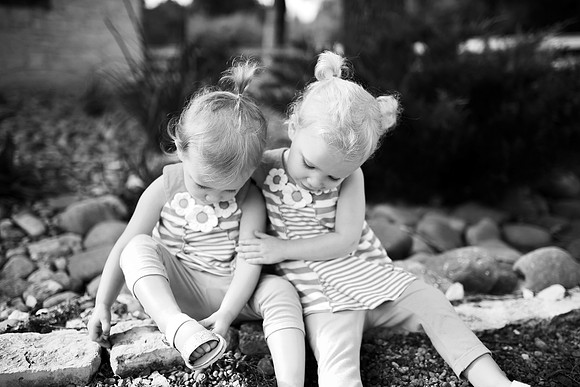 5V3B8027bw