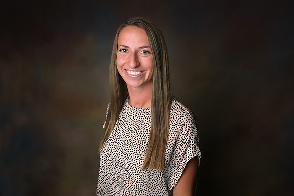 Knobbe, Katie