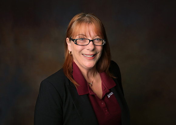 Moore, Lynda