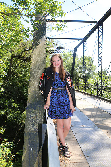 Juliane (122)