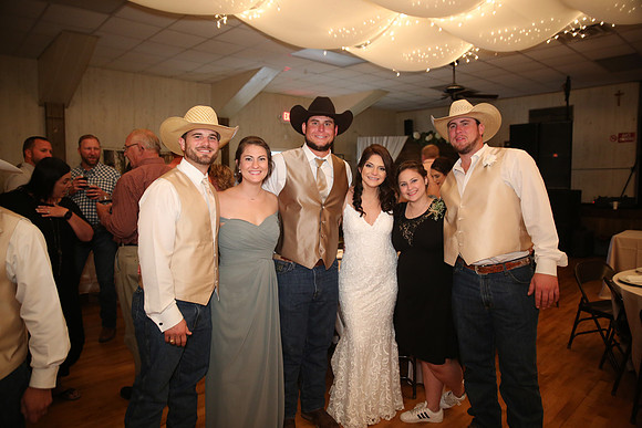 Reception Candids (40)