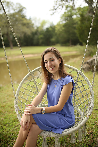 Hannah (37)