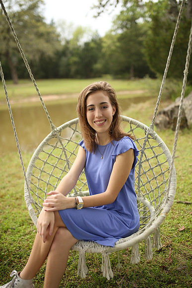 Hannah (38)