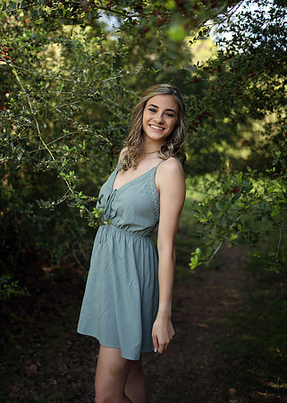 Julia (21)
