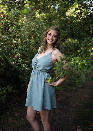 Julia (23)