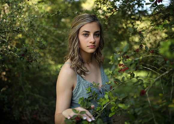 Julia (27)