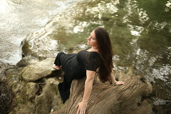 Vicki (18)