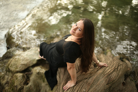Vicki (19)