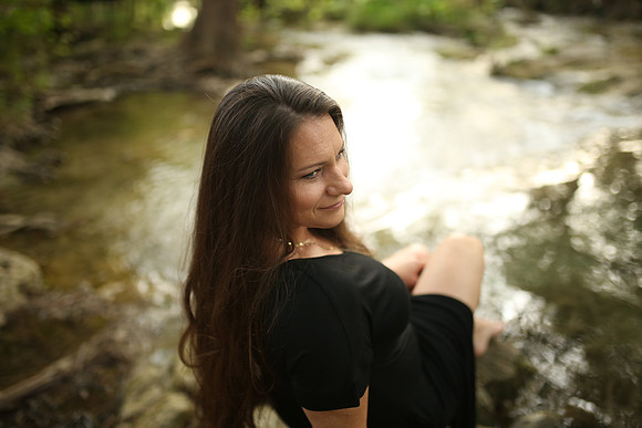 Vicki (21)