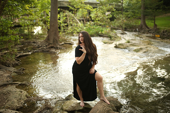 Vicki (23)