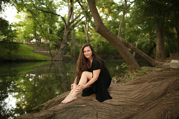 Vicki (33)