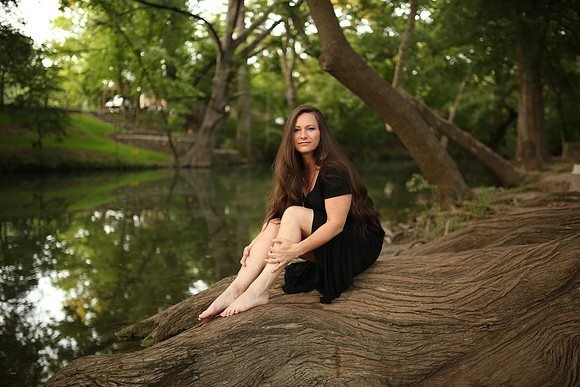 Vicki (36)