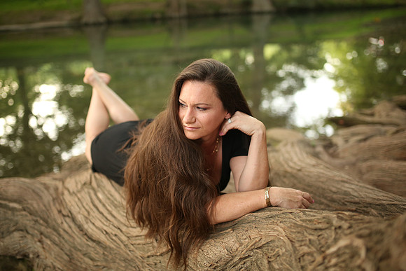 Vicki (39)