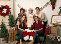 Santa & the Girls (4)