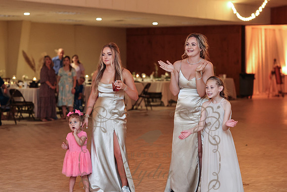 Bouquet & Garter-15