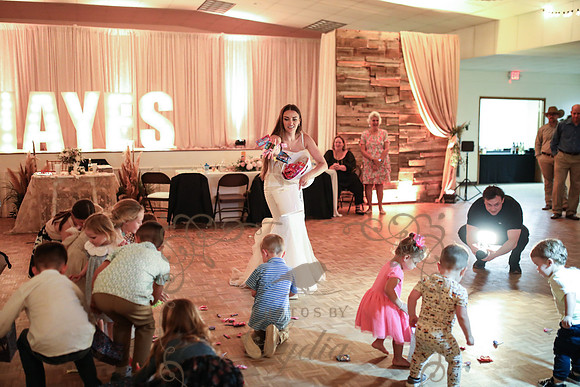 Bouquet & Garter-39