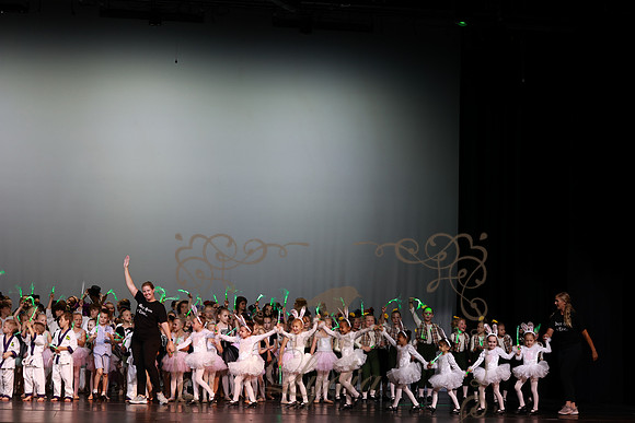 Grand Finale & Awards (98)