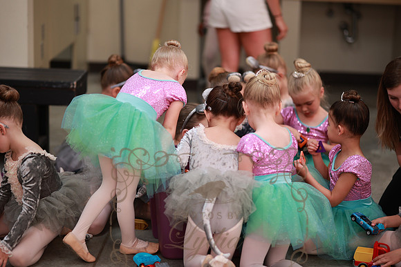 Back Stage (20)