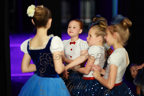 Back Stage (4)